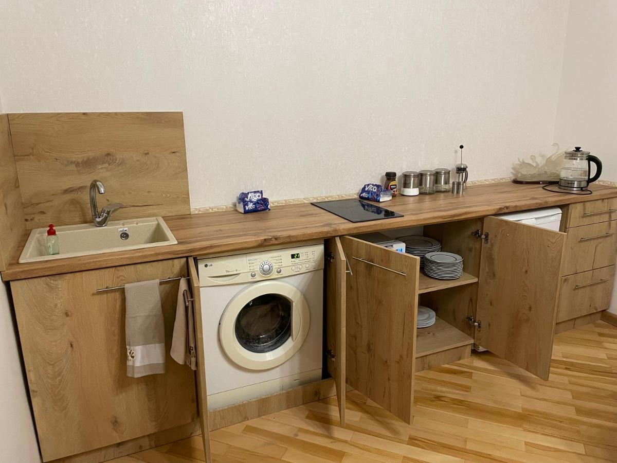 Apartment In City Center 耶烈万 外观 照片